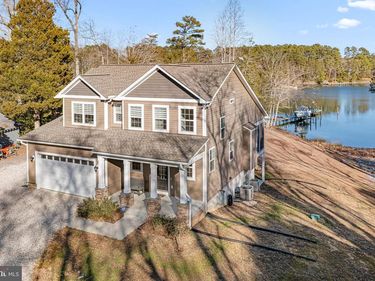 595 LOVERS LANE, LANCASTER, VA 22503