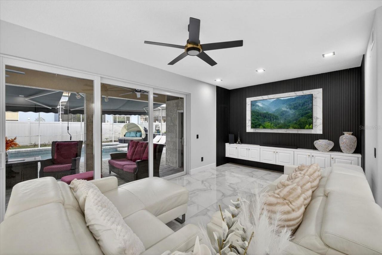 811 Sandcastle Circle, Brandon, FL 33511 Photo