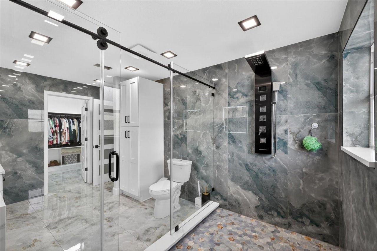 811 Sandcastle Circle, Brandon, FL 33511 Photo