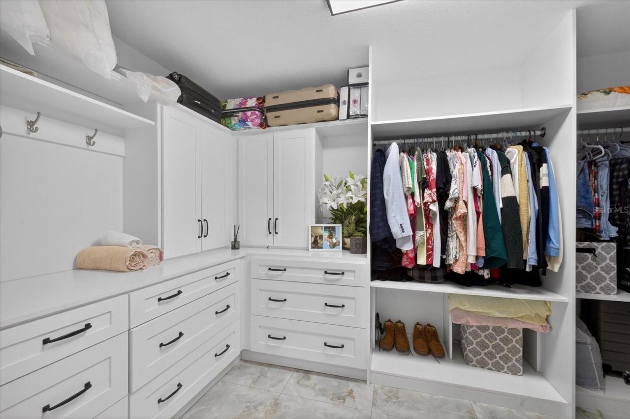 811 Sandcastle Circle, Brandon, FL 33511 Photo