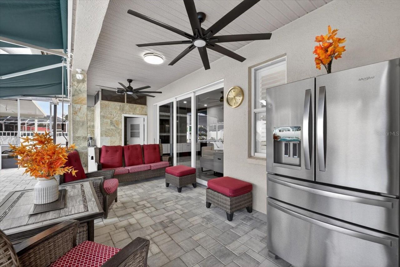 811 Sandcastle Circle, Brandon, FL 33511 Photo