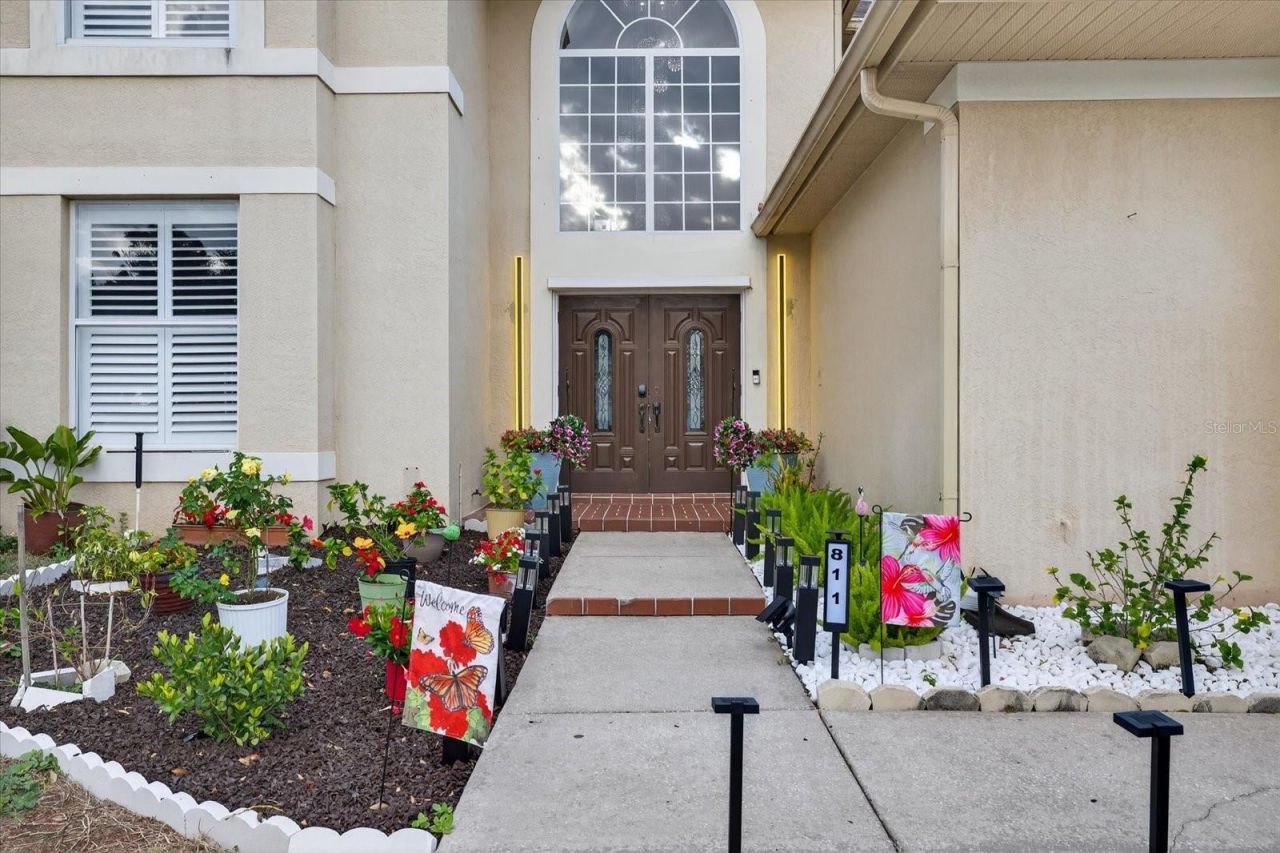 811 Sandcastle Circle, Brandon, FL 33511 Photo