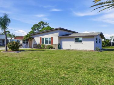 2090 PENNSYLVANIA AVENUE, ENGLEWOOD, FL 34224