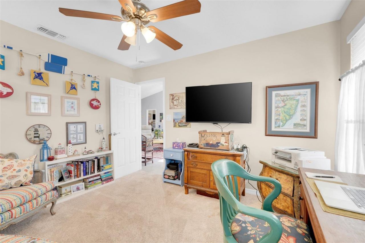 17 E Live Oak Avenue, Yalaha, FL 34797 Photo