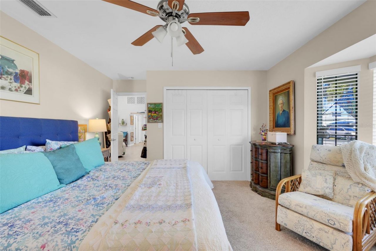 17 E Live Oak Avenue, Yalaha, FL 34797 Photo