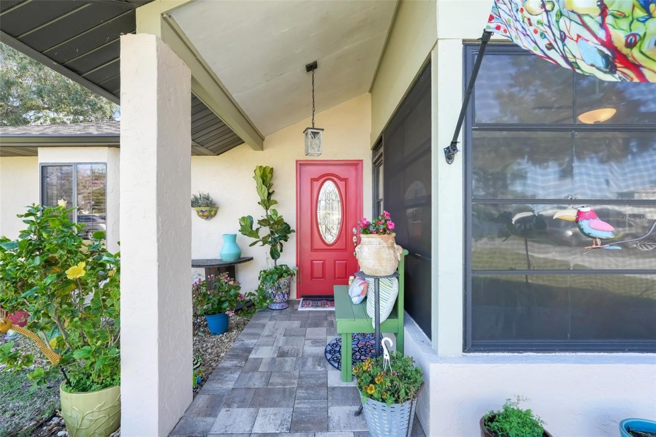 17 E Live Oak Avenue, Yalaha, FL 34797 Photo