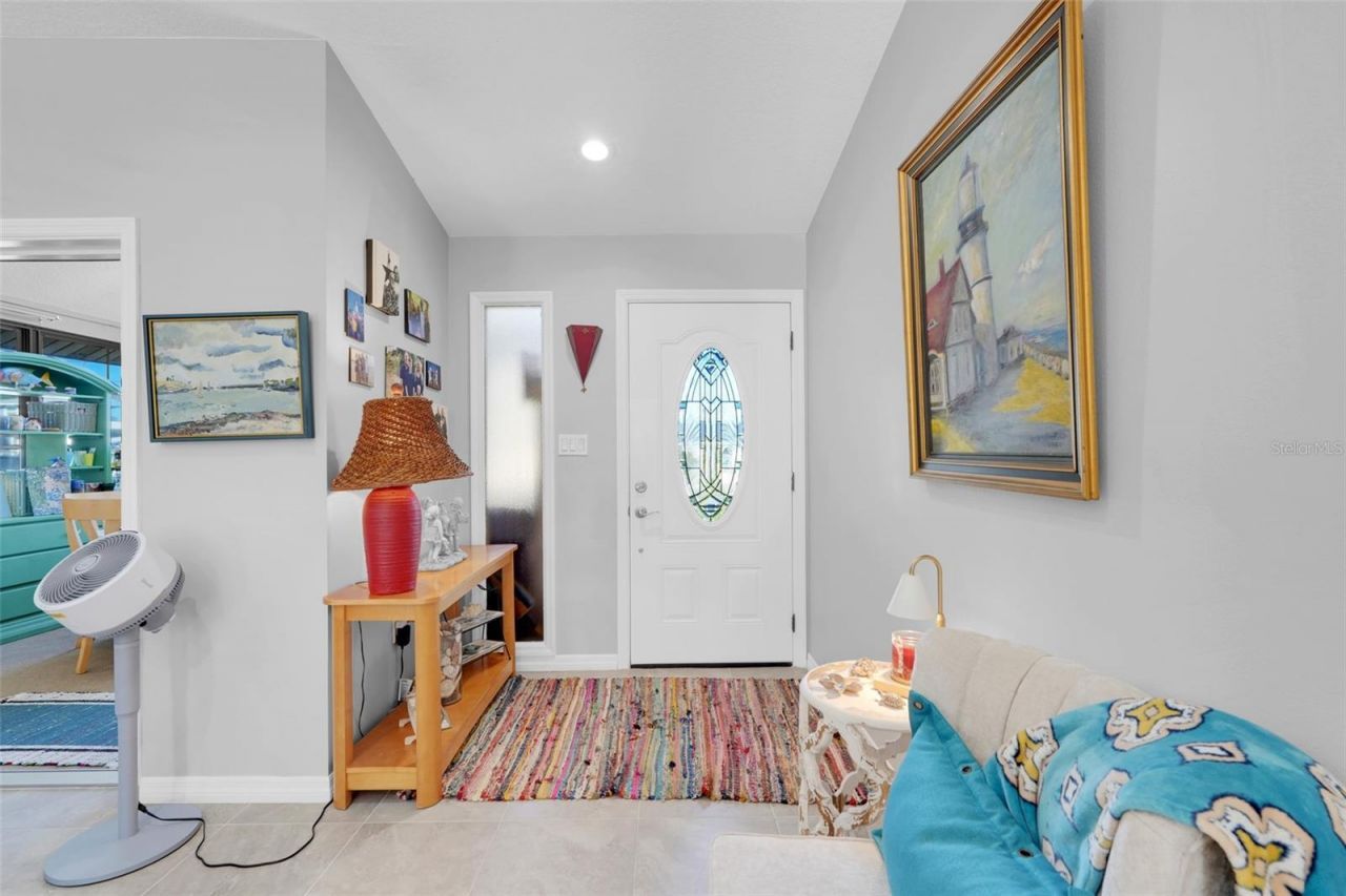 17 E Live Oak Avenue, Yalaha, FL 34797 Photo