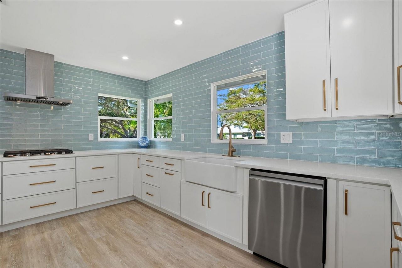 2104 Datura Street, Sarasota, FL 34239 Photo