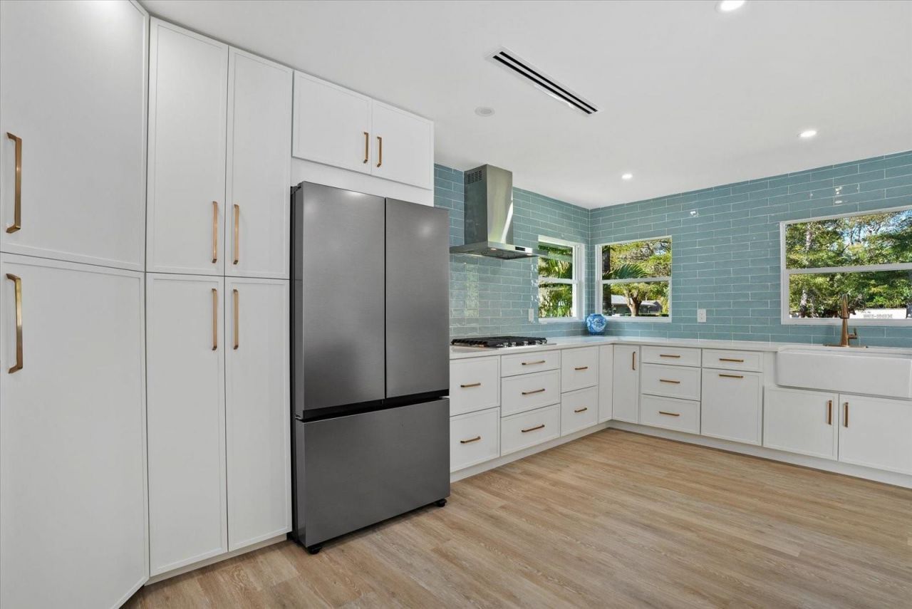 2104 Datura Street, Sarasota, FL 34239 Photo