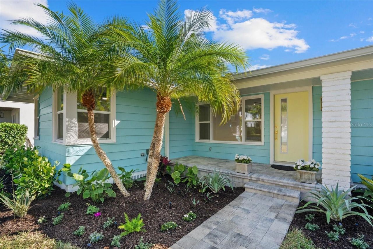 2104 Datura Street, Sarasota, FL 34239 Photo