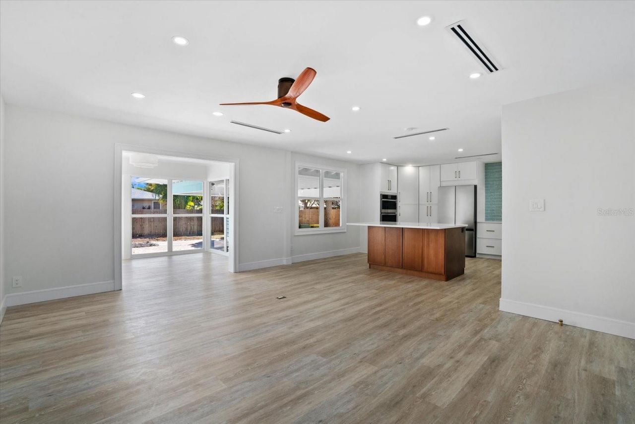 2104 Datura Street, Sarasota, FL 34239 Photo