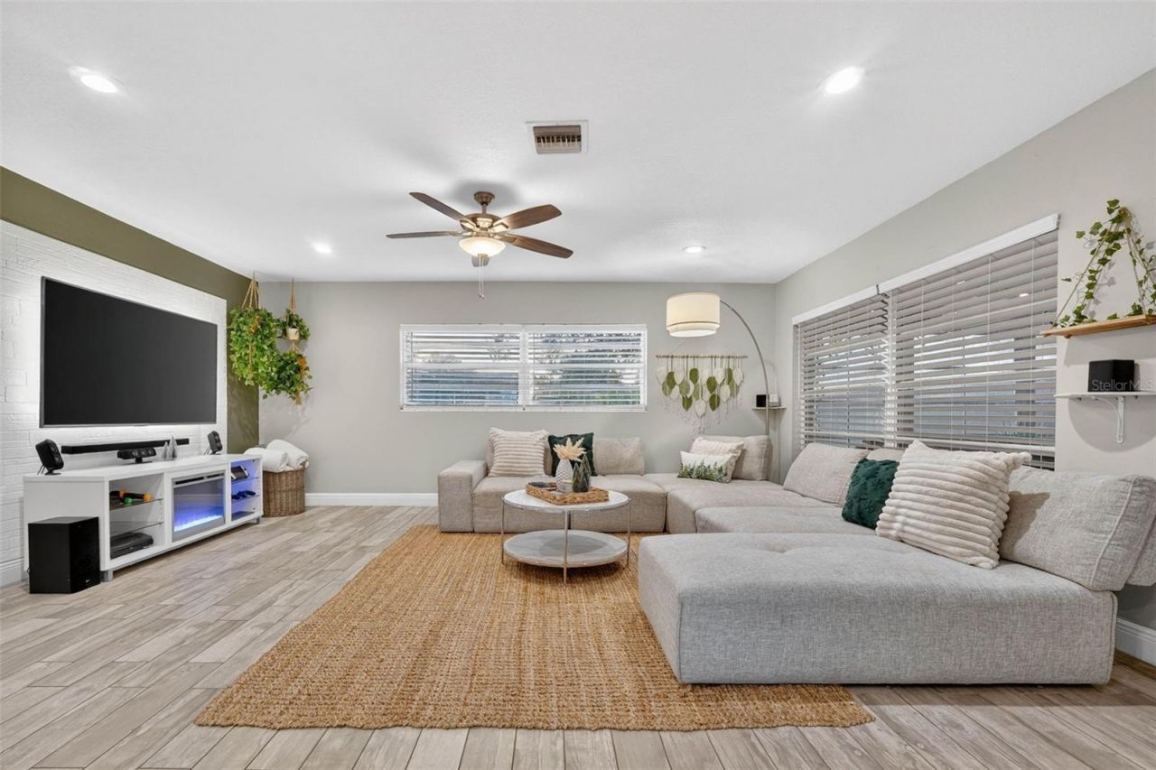 3207 Flowertree Road, Belle Isle, FL 32812 Photo