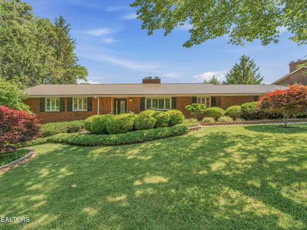 7141 Wellington Drive, Knoxville, TN 37919