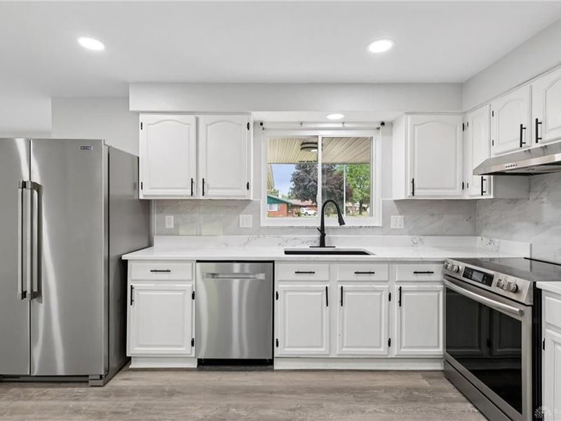 708 Burman Avenue, Dayton, OH 45426 Photo 10