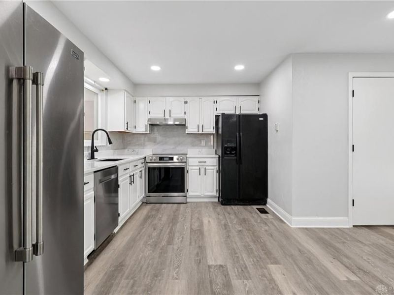 708 Burman Avenue, Dayton, OH 45426 Photo 8