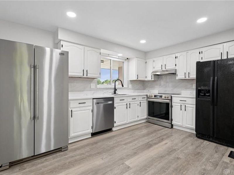 708 Burman Avenue, Dayton, OH 45426 Photo 9