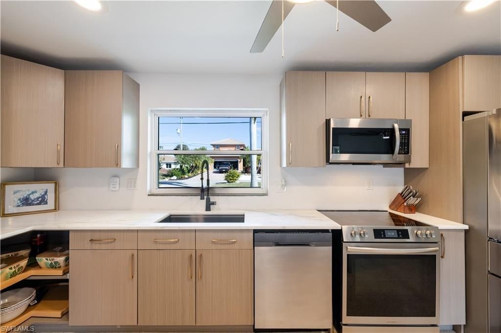 2579 Eighth Ave, Saint James City, FL 33956 Photo