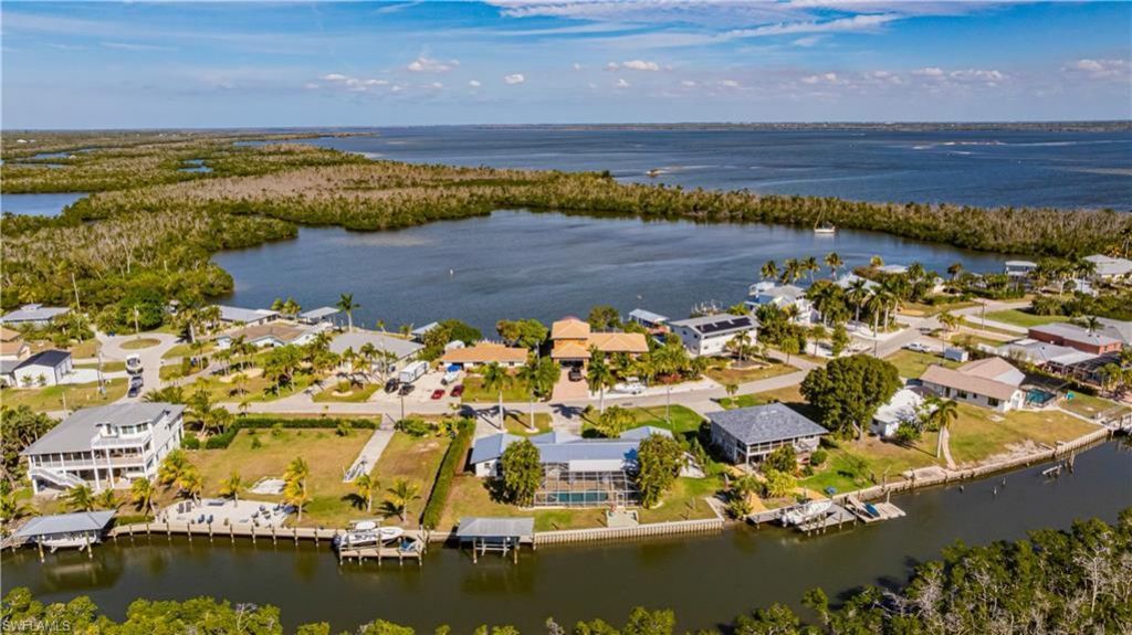 2579 Eighth Ave, Saint James City, FL 33956 Photo