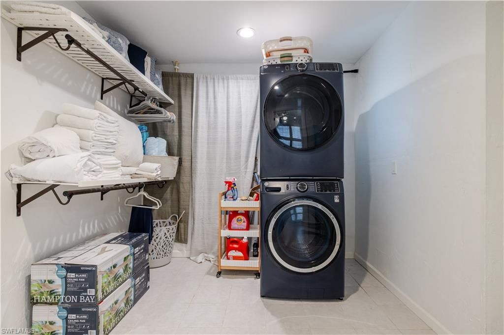 2579 Eighth Ave, Saint James City, FL 33956 Photo