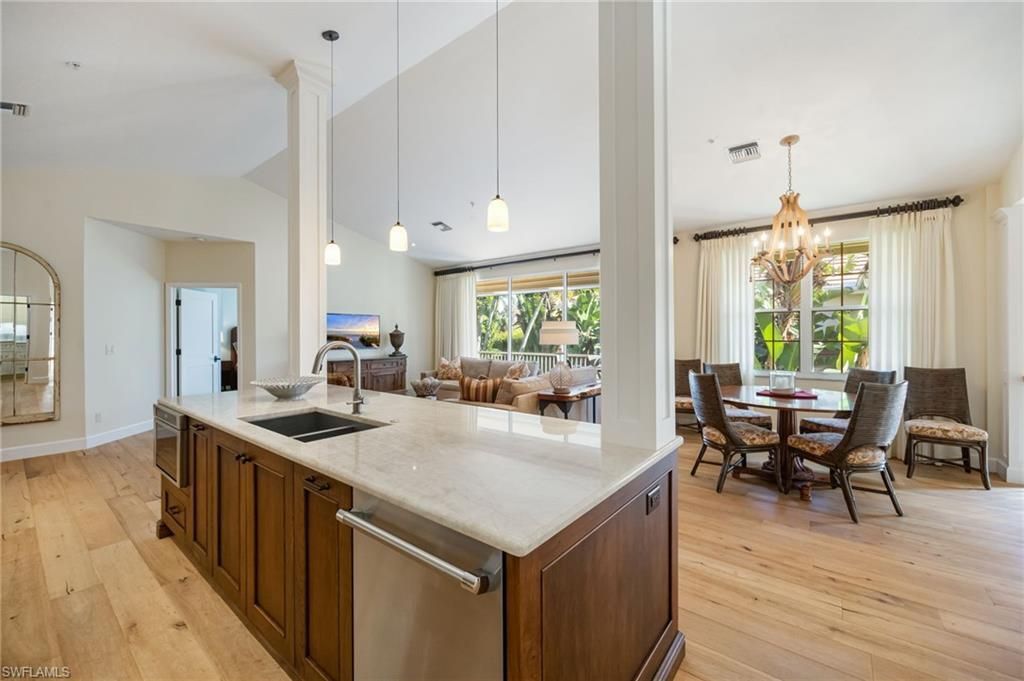 611 10th Ave S, Unit B2, Naples, FL 34102 Photo