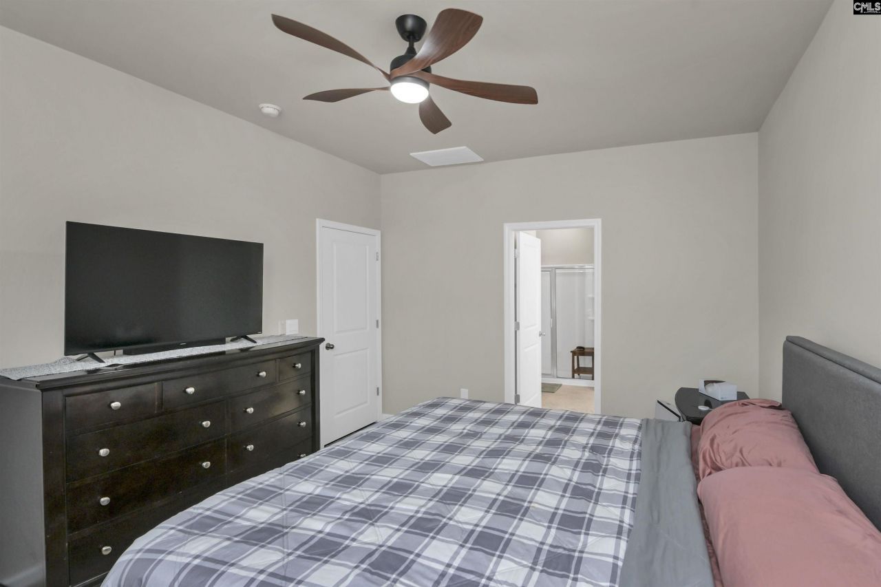 2131 Leatherstone Lane  Photo 11