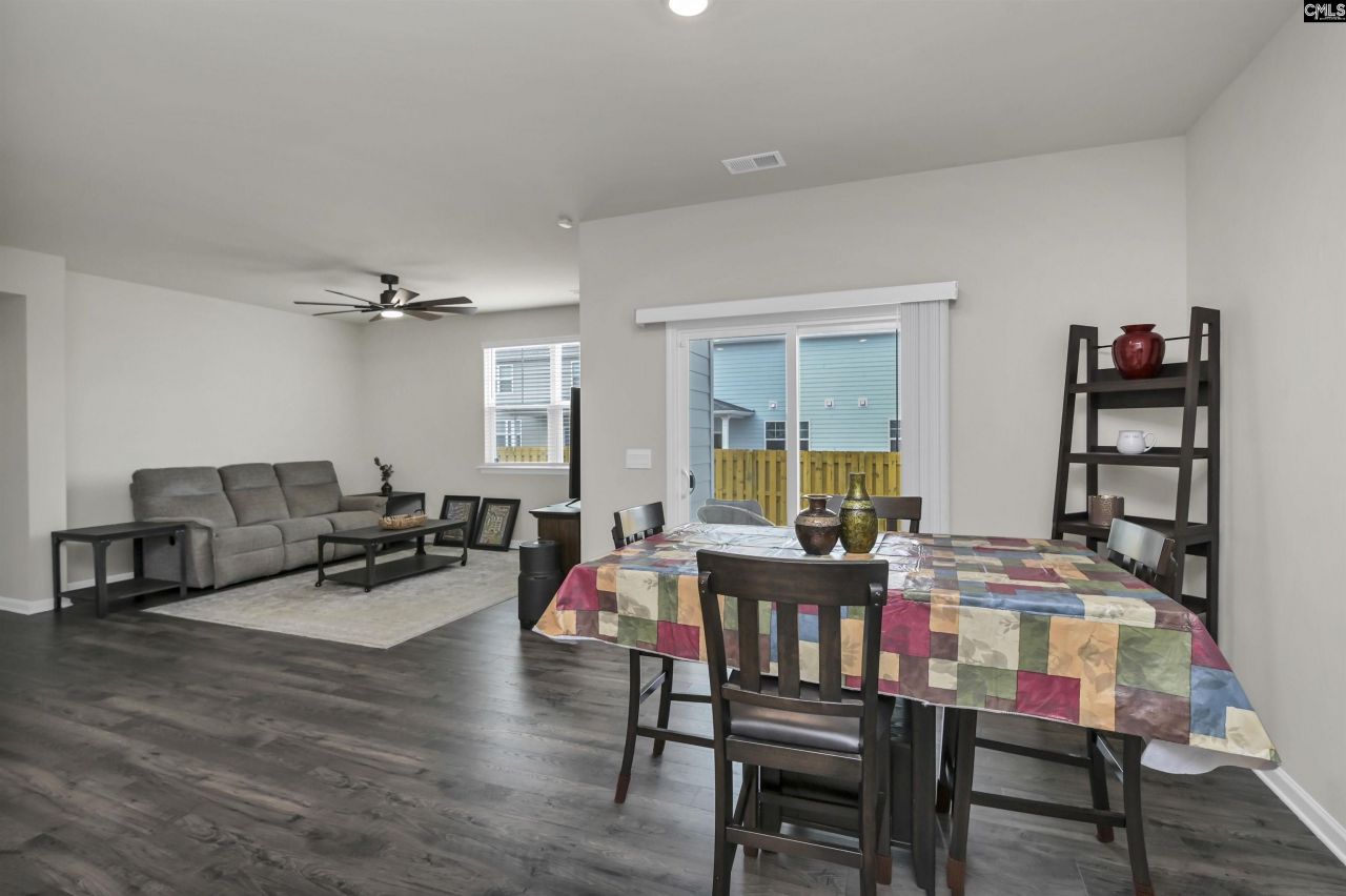 2131 Leatherstone Lane  Photo 6