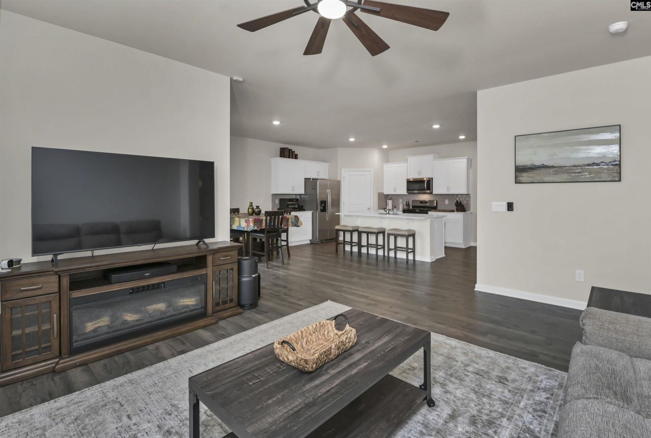 2131 Leatherstone Lane  Photo 7