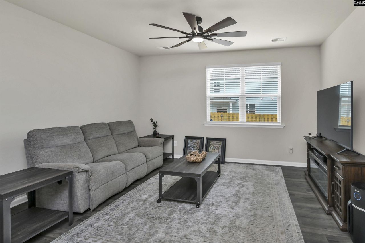 2131 Leatherstone Lane  Photo 8