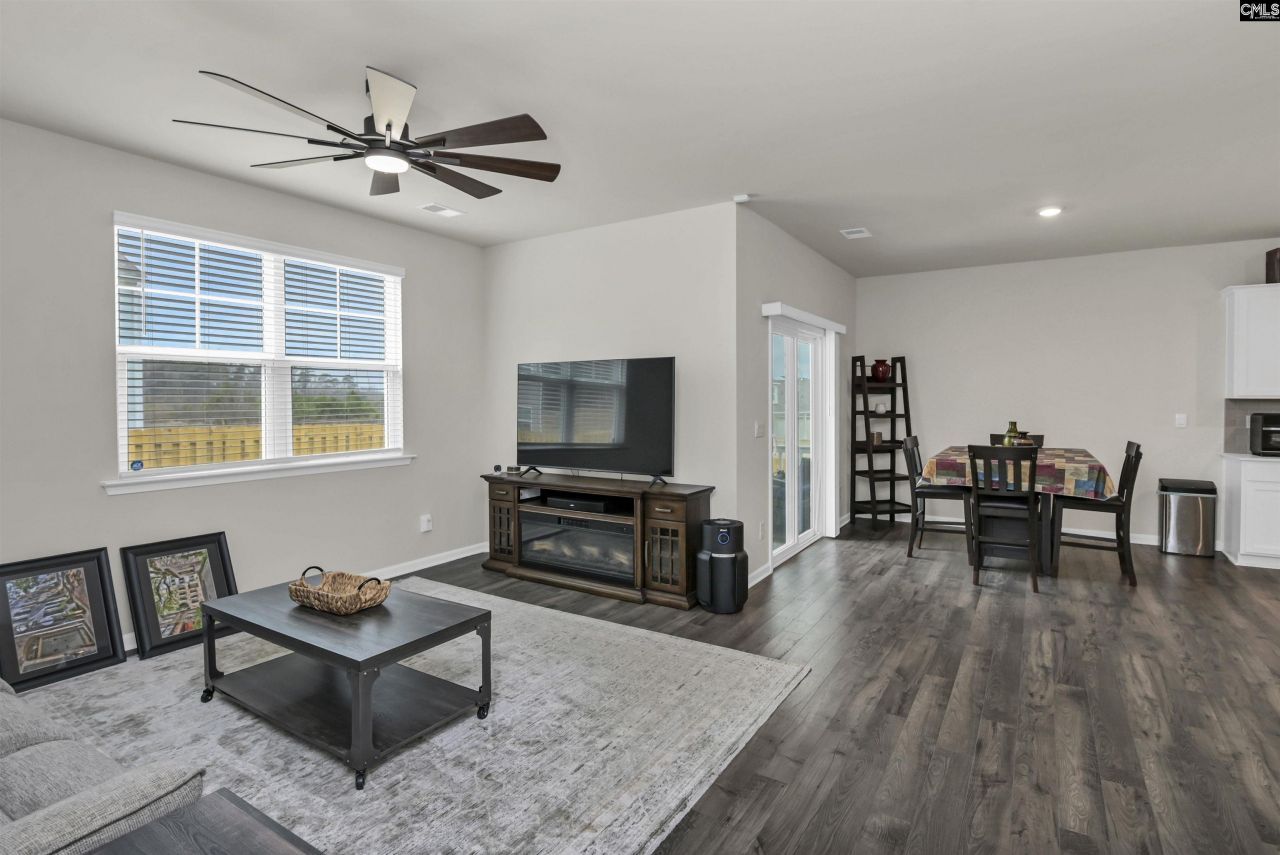 2131 Leatherstone Lane  Photo 9