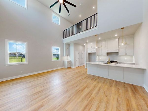 5902 S Bellview Road, Rogers, AR 72758