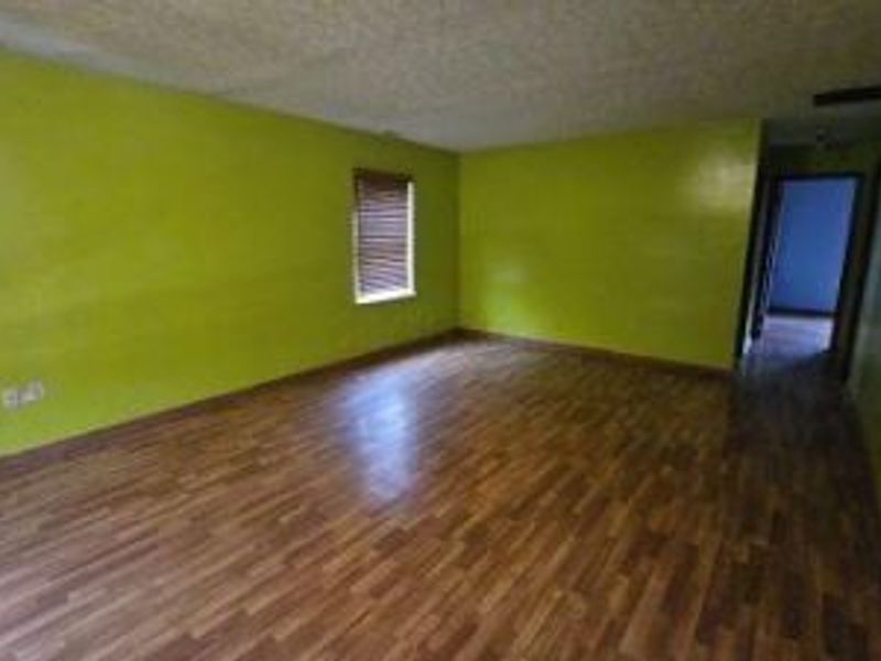 3791 Farm Brook Lane, Columbus, OH 43204 Photo 4