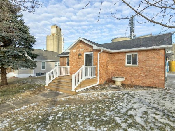 304 E 1st Street, Woodward, IA 50276