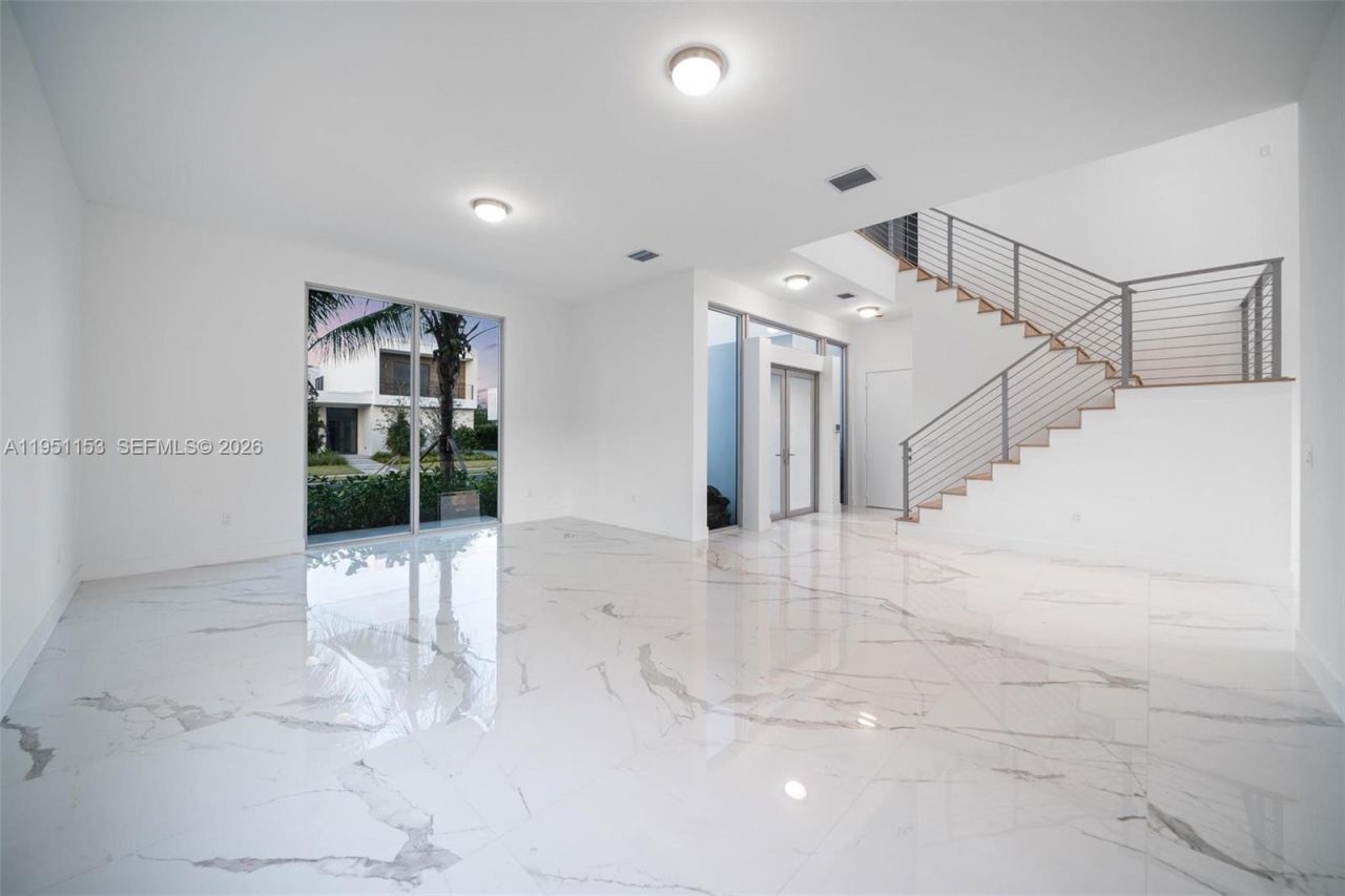 16710 N Botaniko Dr N , Weston, FL 33326 Photo