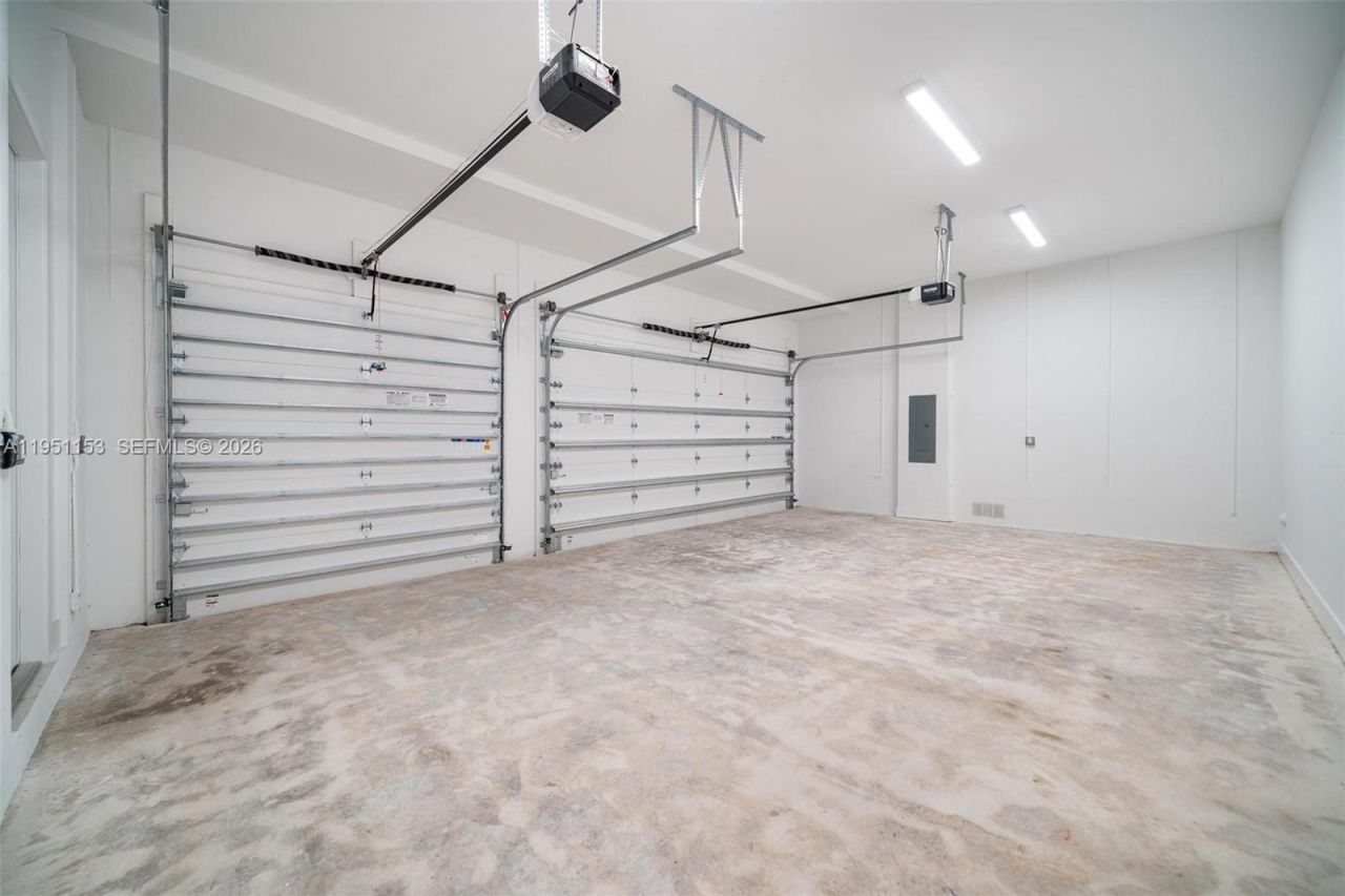 16710 N Botaniko Dr N , Weston, FL 33326 Photo