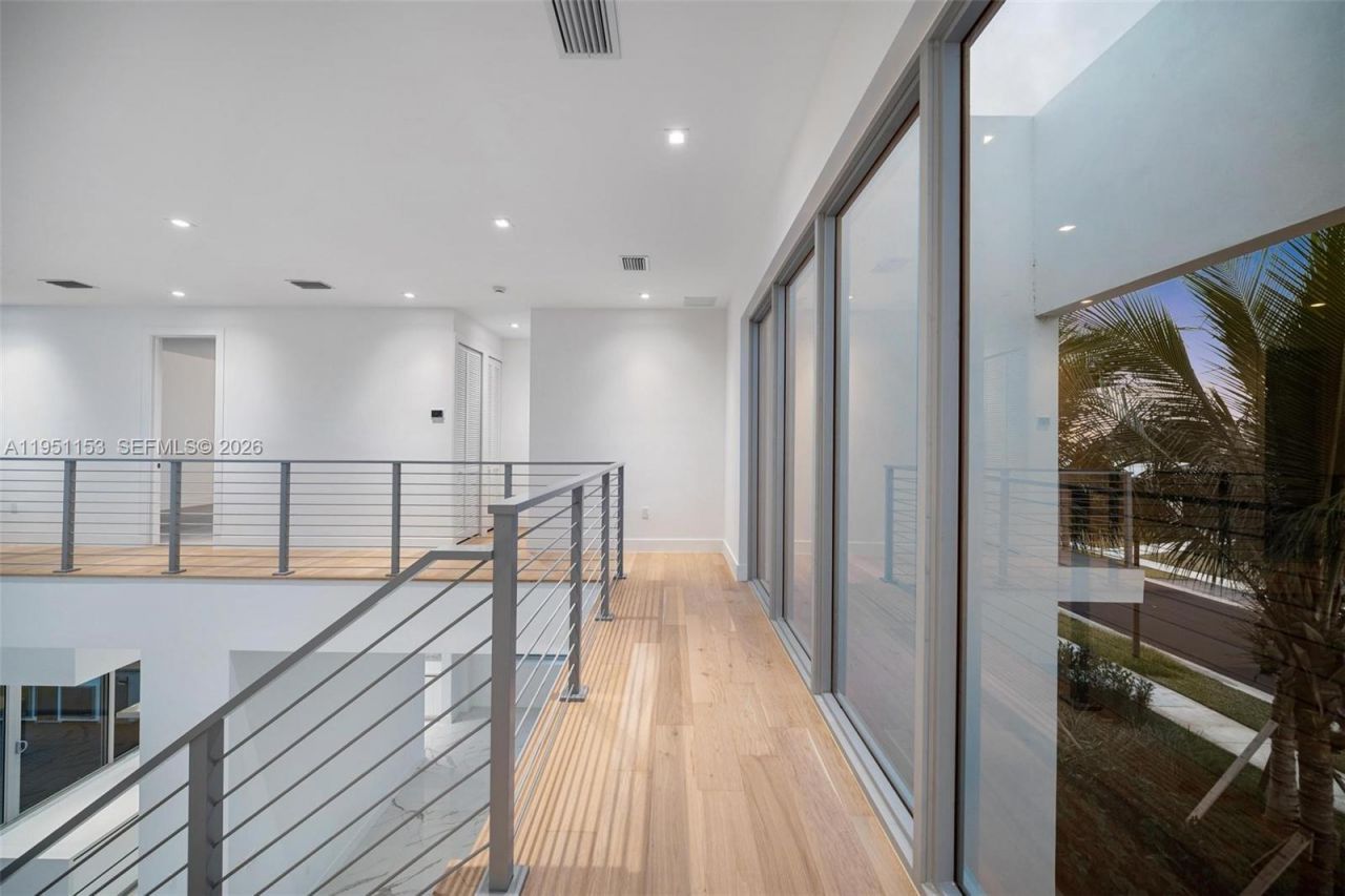 16710 N Botaniko Dr N , Weston, FL 33326 Photo