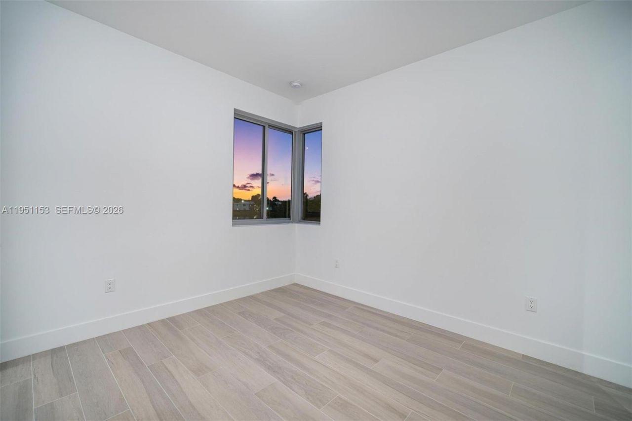 16710 N Botaniko Dr N , Weston, FL 33326 Photo