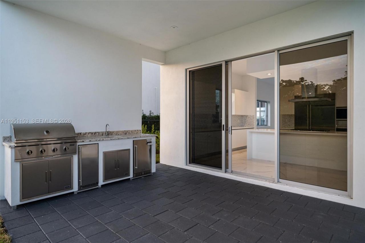 16710 N Botaniko Dr N , Weston, FL 33326 Photo