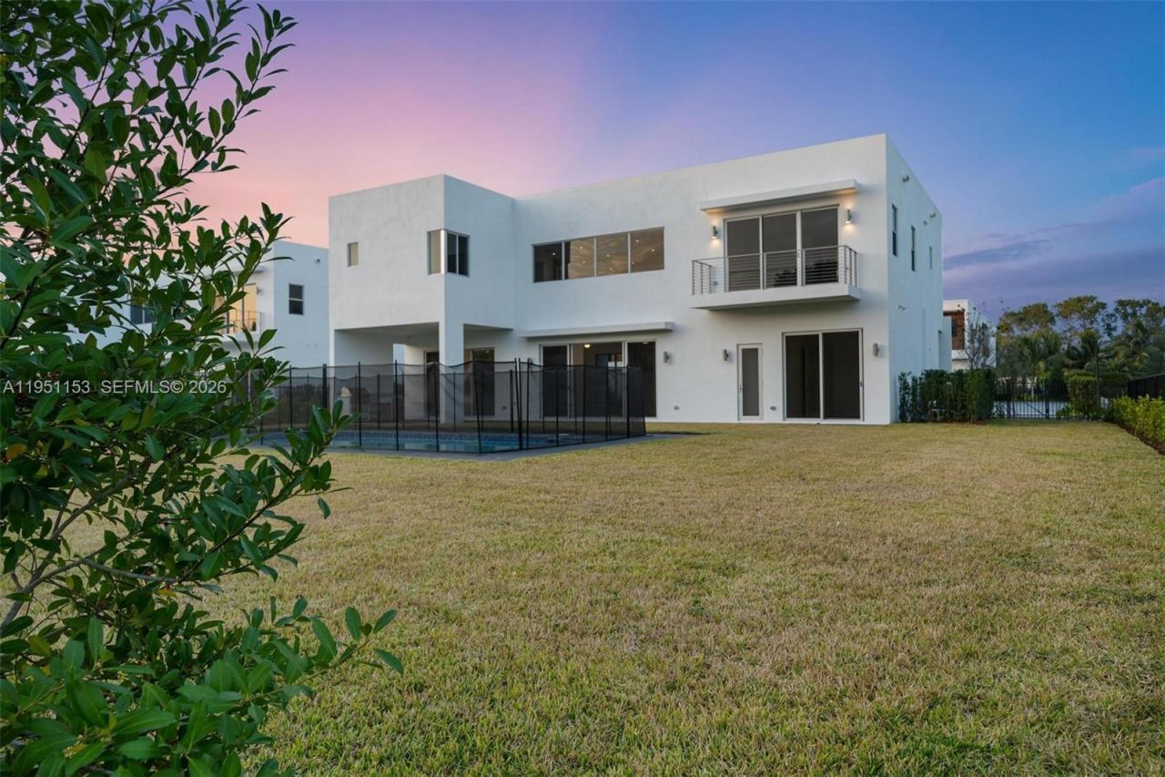 16710 N Botaniko Dr N , Weston, FL 33326 Photo