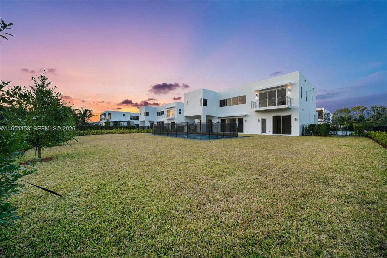 16710 N Botaniko Dr N , Weston, FL 33326 Photo