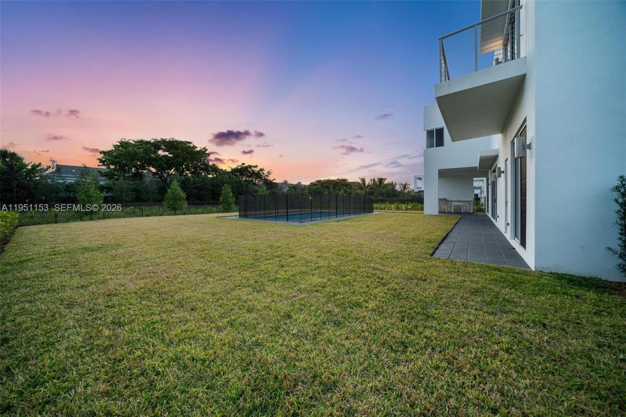 16710 N Botaniko Dr N , Weston, FL 33326 Photo