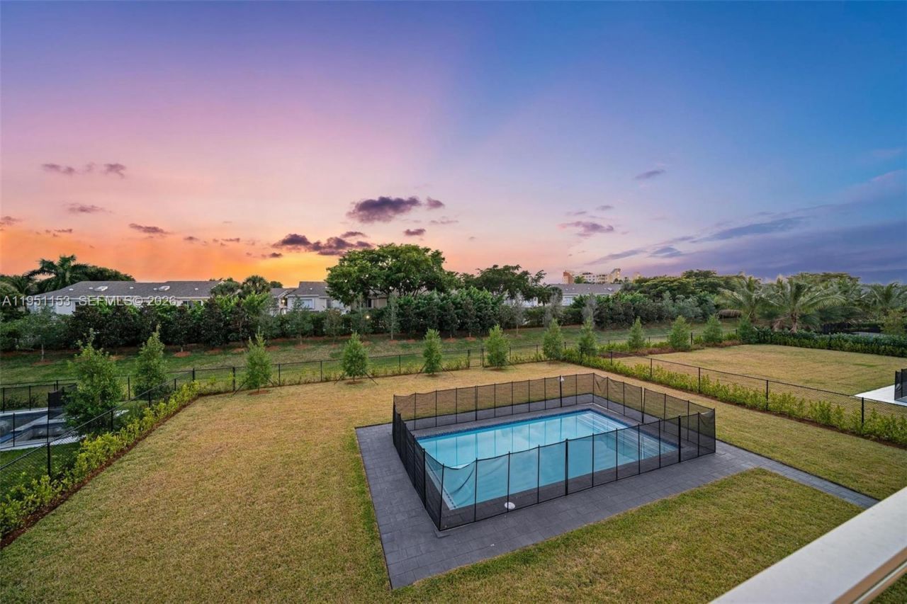 16710 N Botaniko Dr N , Weston, FL 33326 Photo