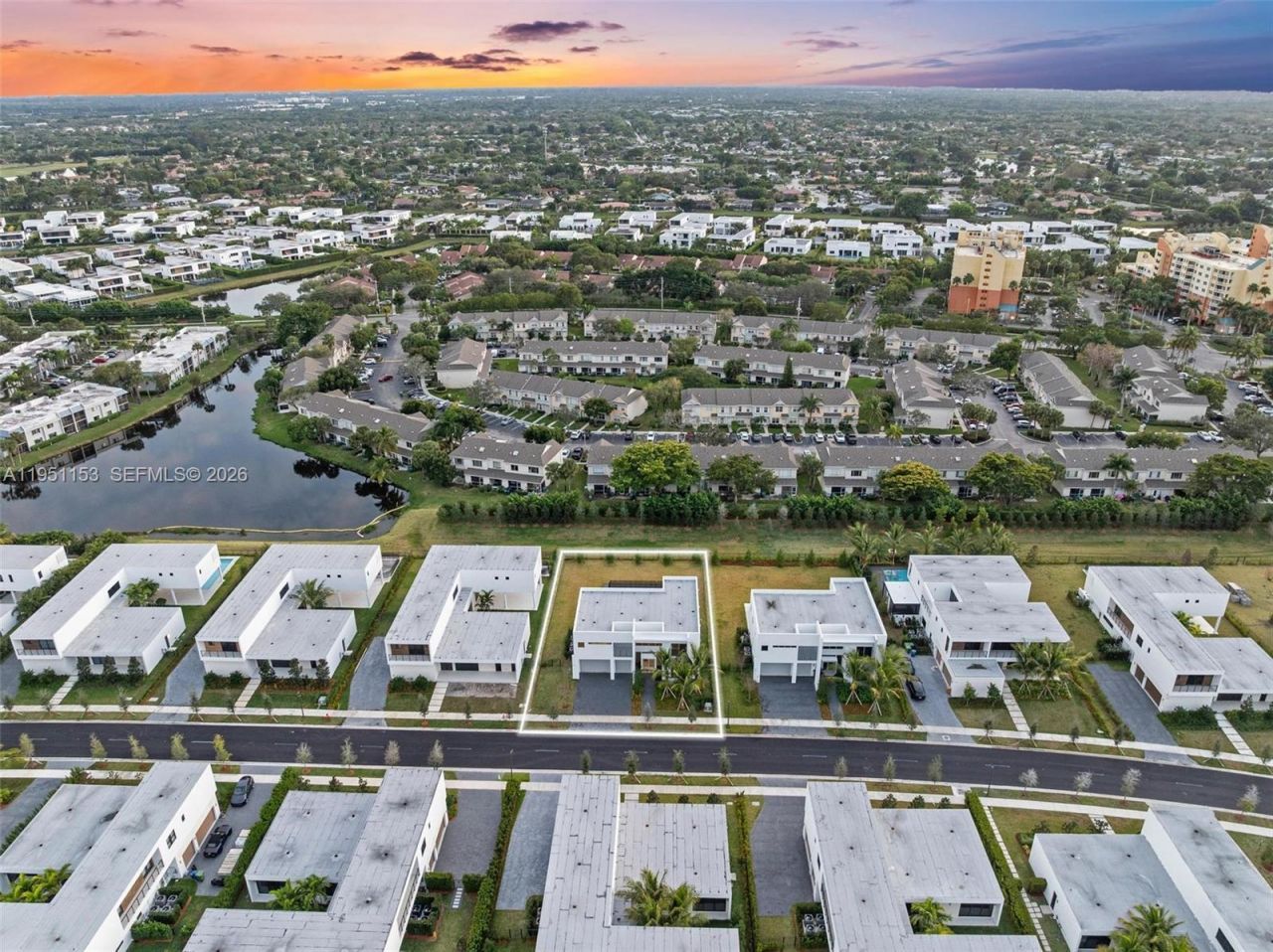 16710 N Botaniko Dr N , Weston, FL 33326 Photo