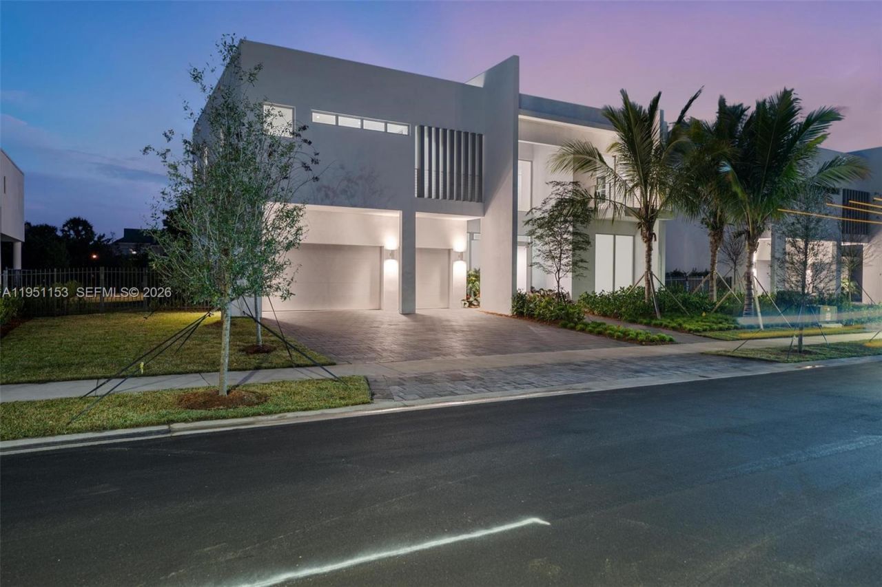 16710 N Botaniko Dr N , Weston, FL 33326 Photo