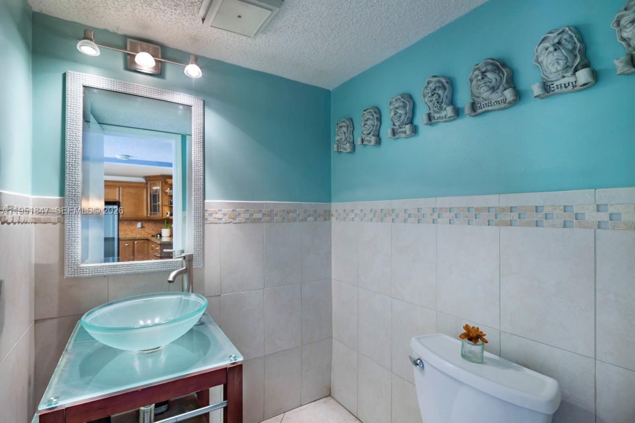 20537 NE 6th Ct, Miami, FL 33179 Photo