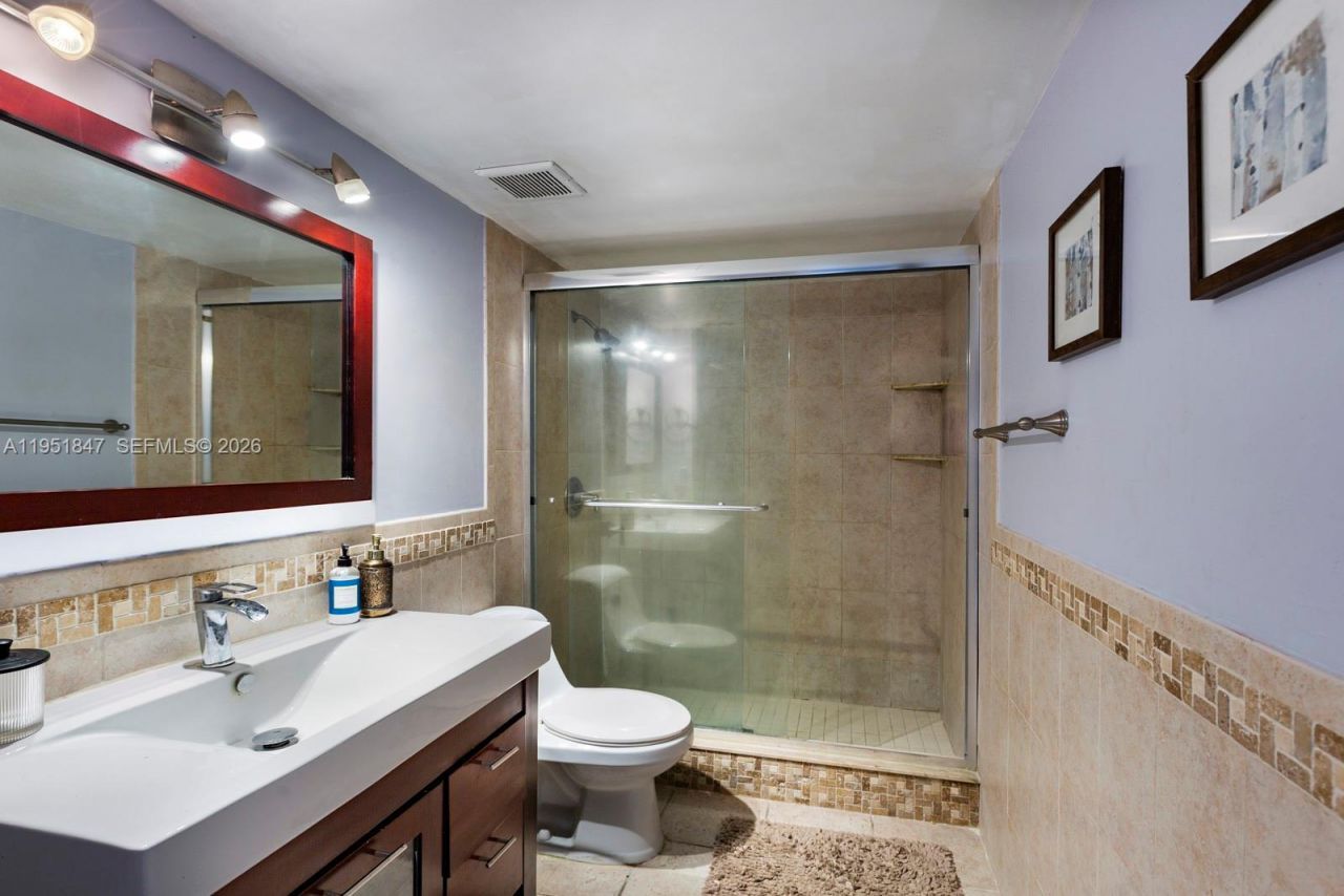 20537 NE 6th Ct, Miami, FL 33179 Photo