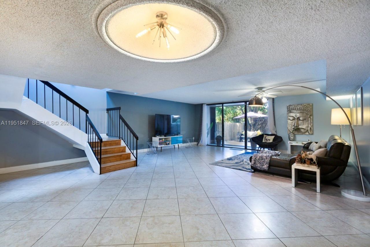 20537 NE 6th Ct, Miami, FL 33179 Photo