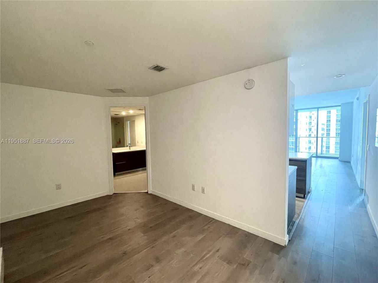 1100 S Miami Ave , Unit 2111, Miami, FL 33130 Photo