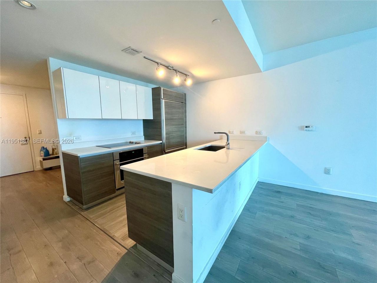 1100 S Miami Ave , Unit 2111, Miami, FL 33130 Photo