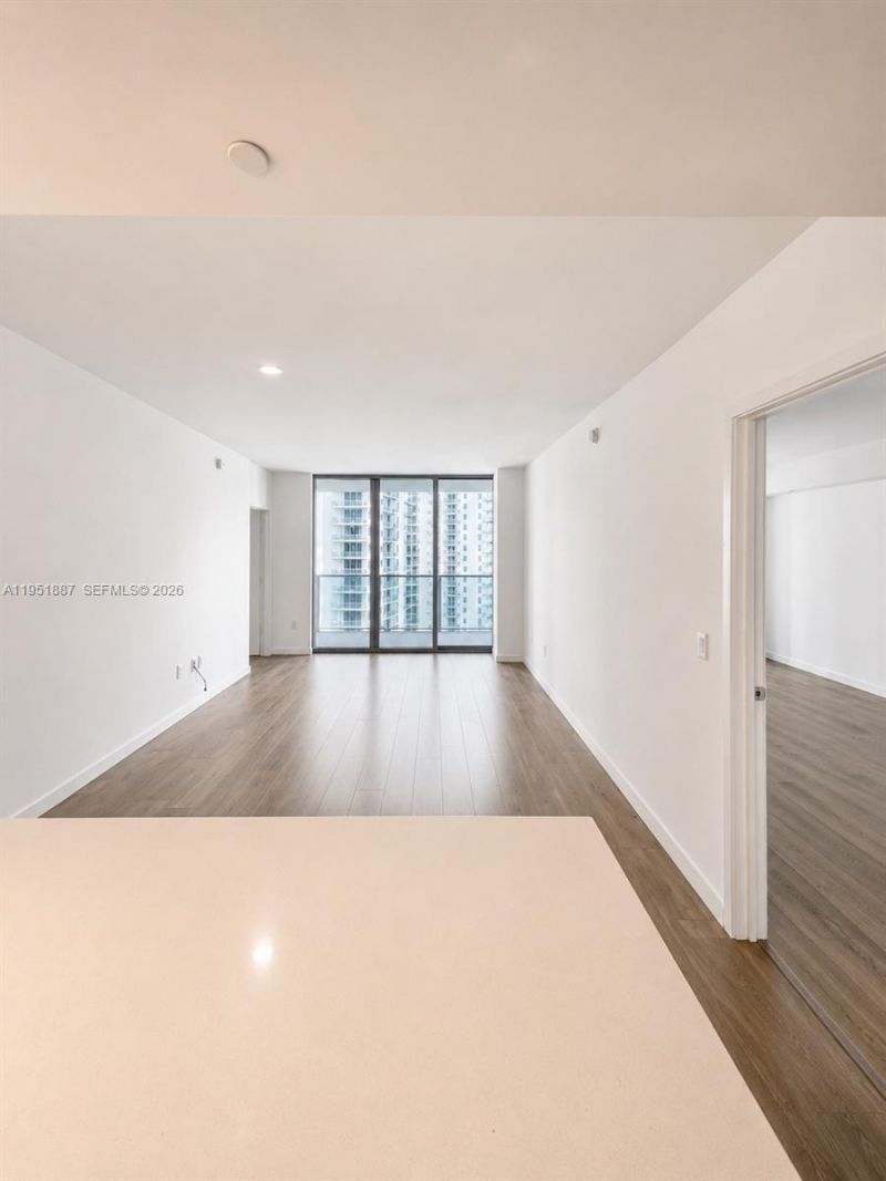 1100 S Miami Ave, Unit 2111, Miami, FL 33130 Photo