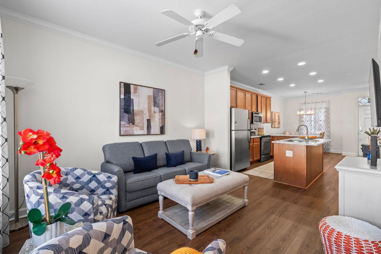 3500 Alexandria Ave. Photo 15